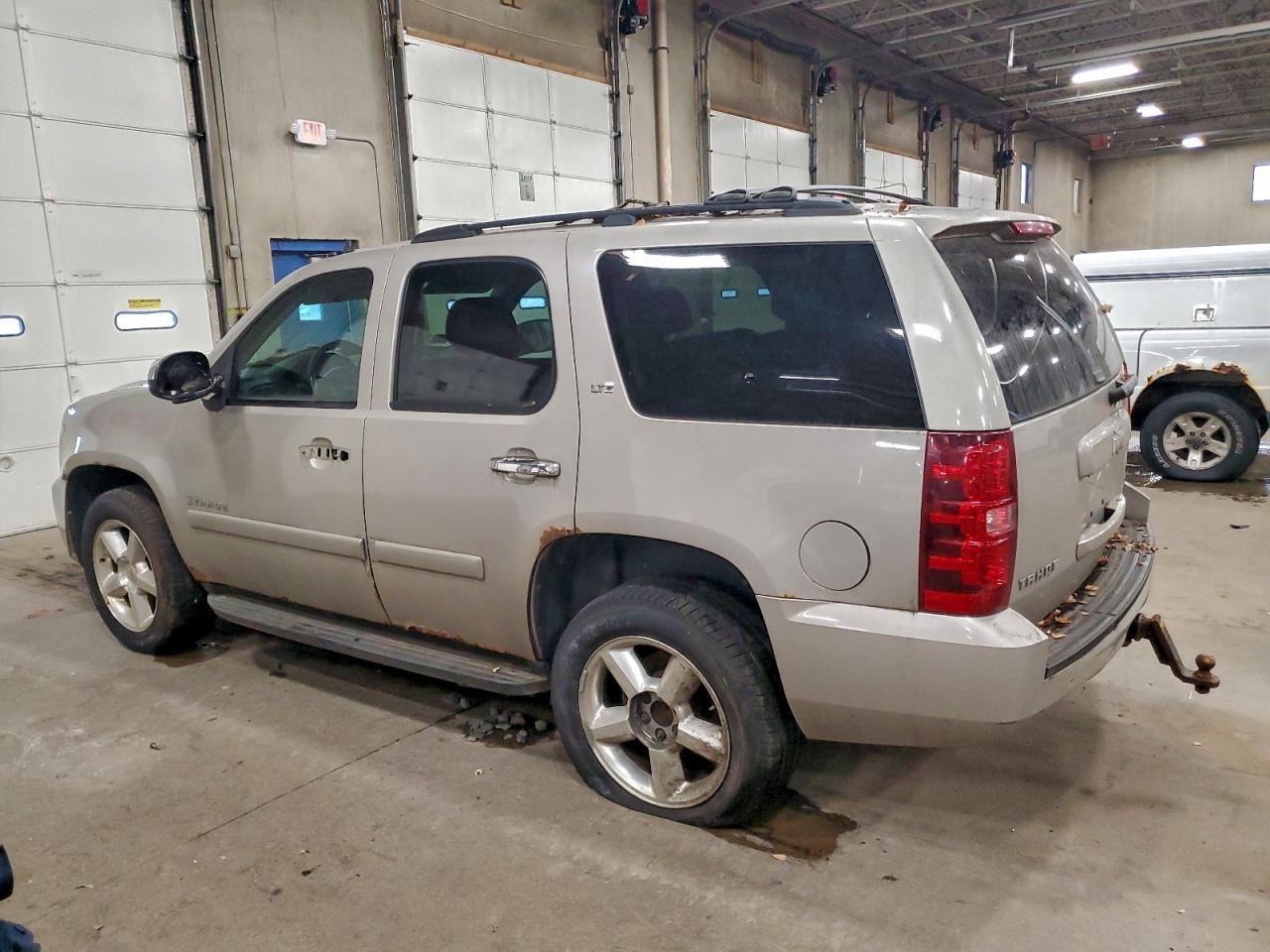 2008 Chevrolet Tahoe K1500 - Image 2