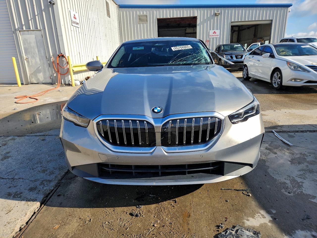 2024 BMW 530 I - Фото 5