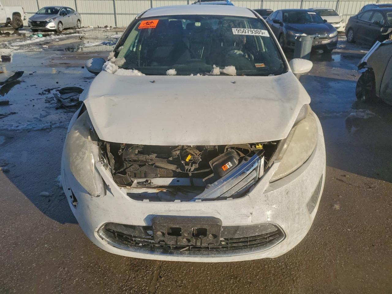 2012 Ford Fiesta Se - Фото 5