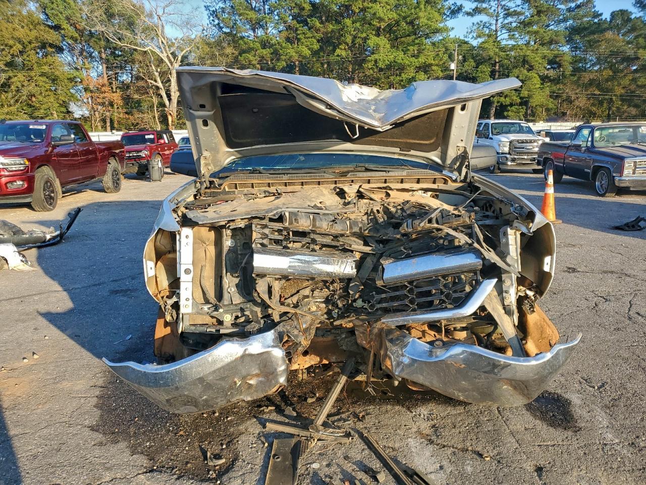 2017 Chevrolet Silverado C1500 - Image 5