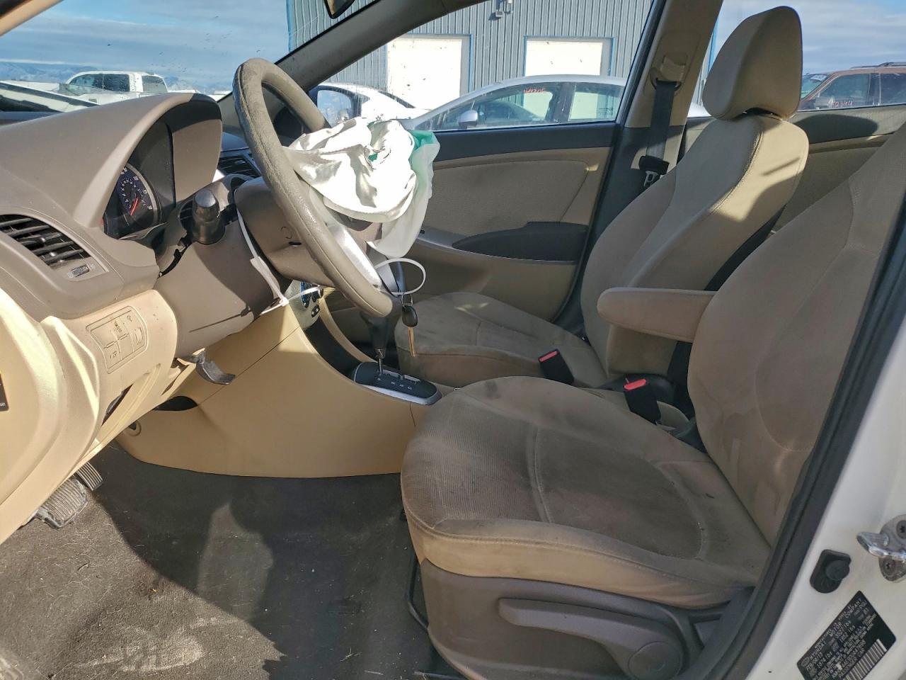 2013 Hyundai Accent Gls - Image 7