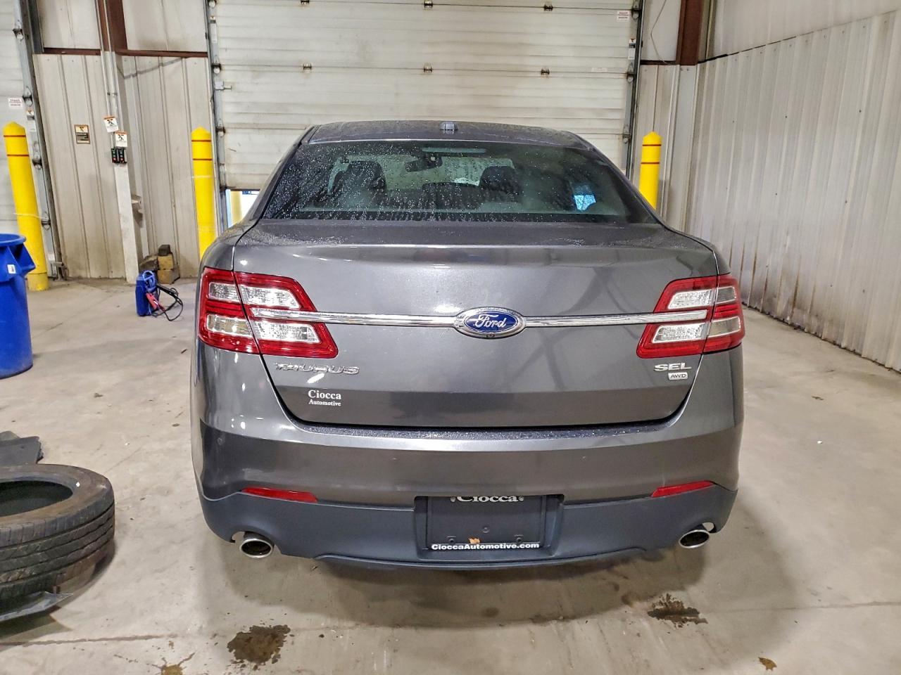 2015 Ford Taurus Sel - Image 6