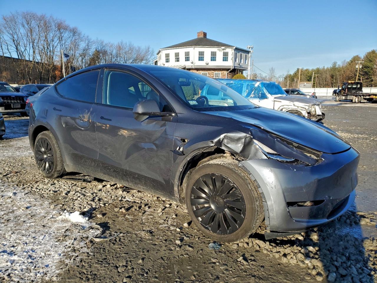 2023 Tesla Model Y - Фото 4