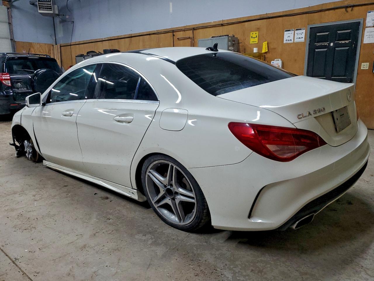 2014 Mercedes-Benz Cla 250 - Фото 2