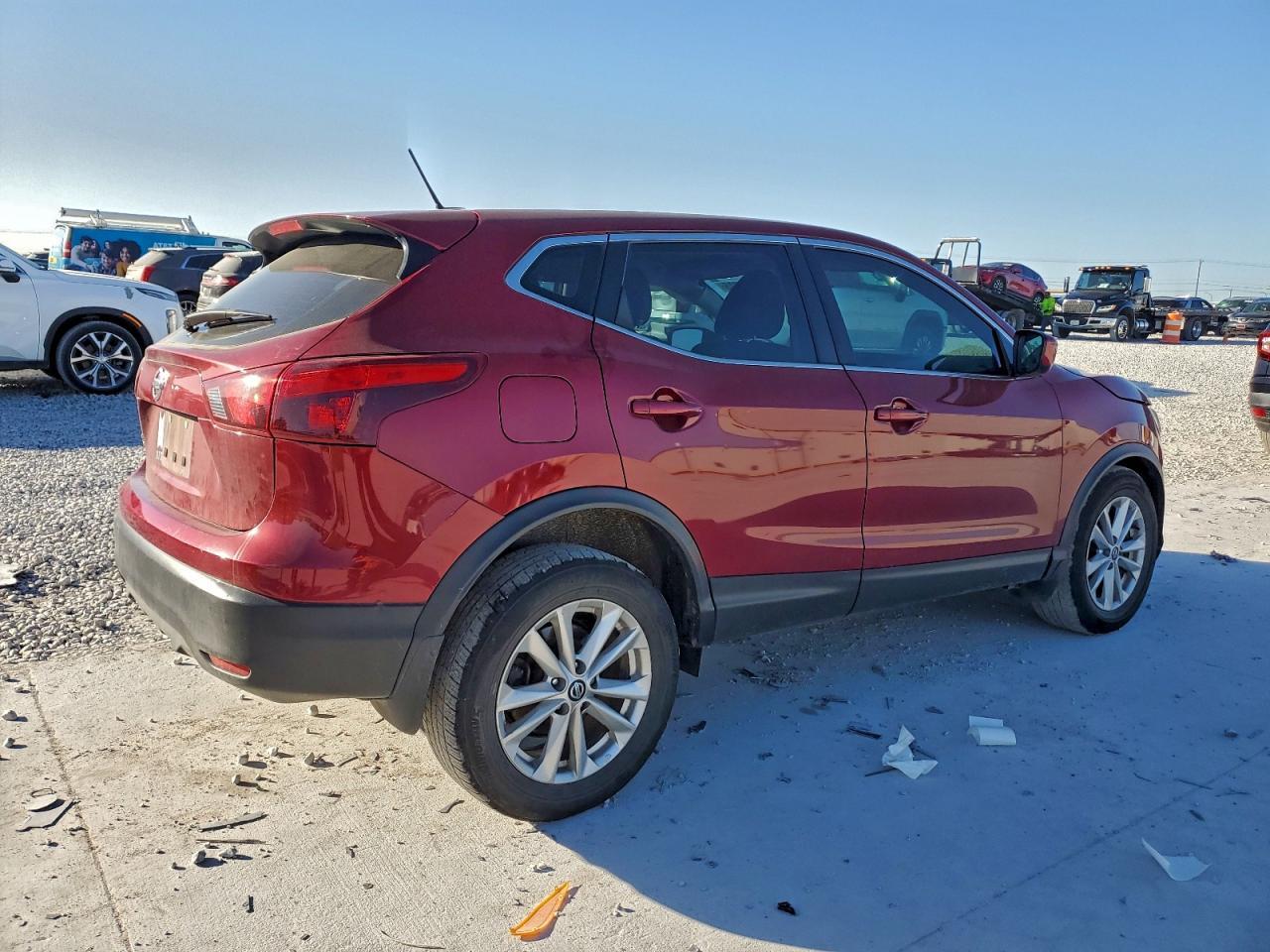 2019 Nissan Rogue Sport S - Фото 3