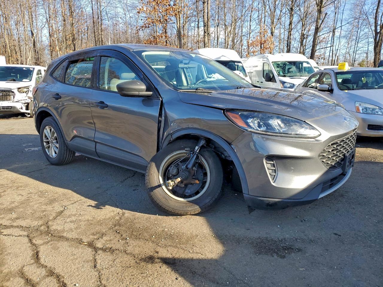 2022 Ford Escape S - Image 4