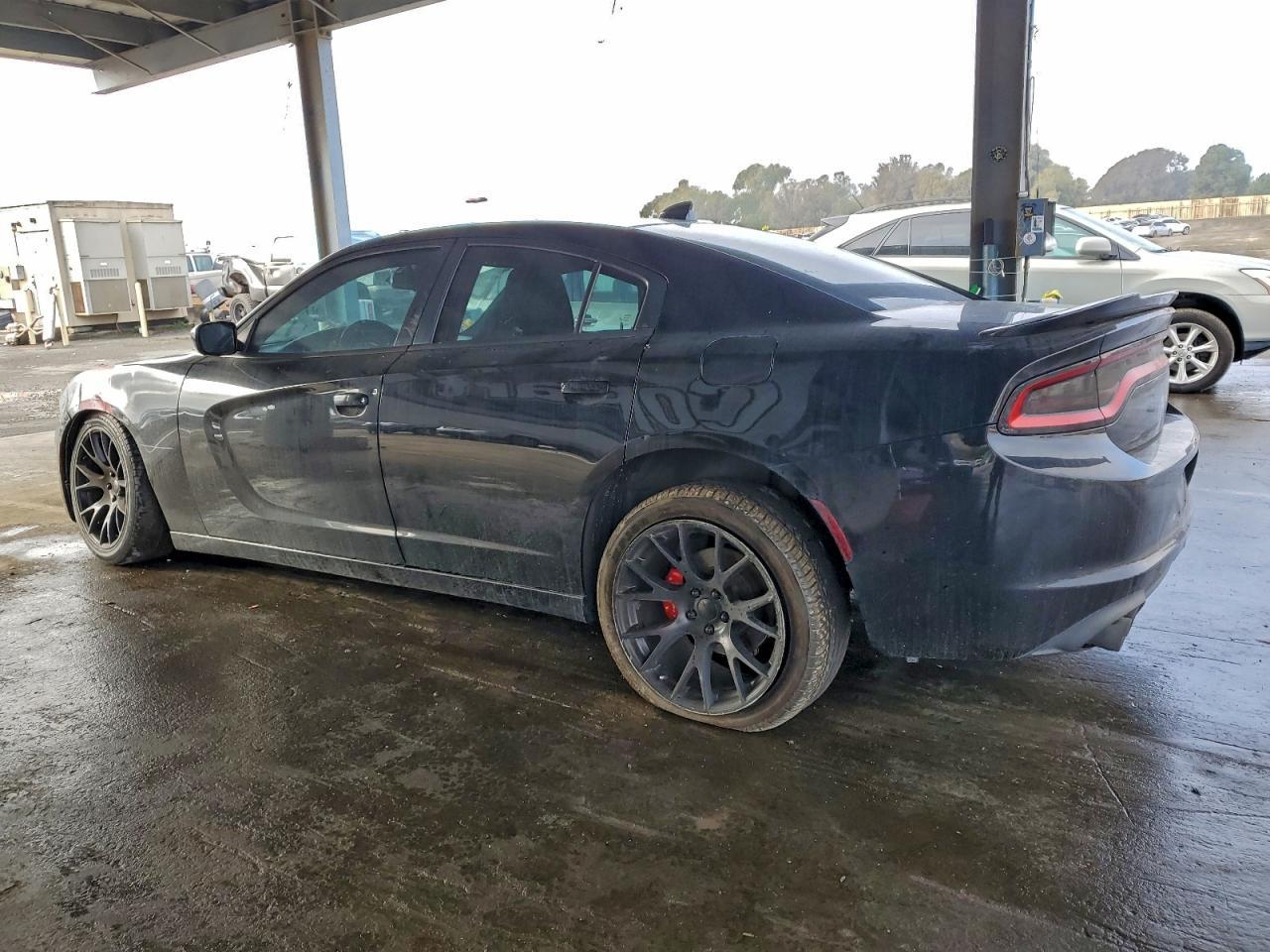 2016 Dodge Charger Sxt - Фото 2