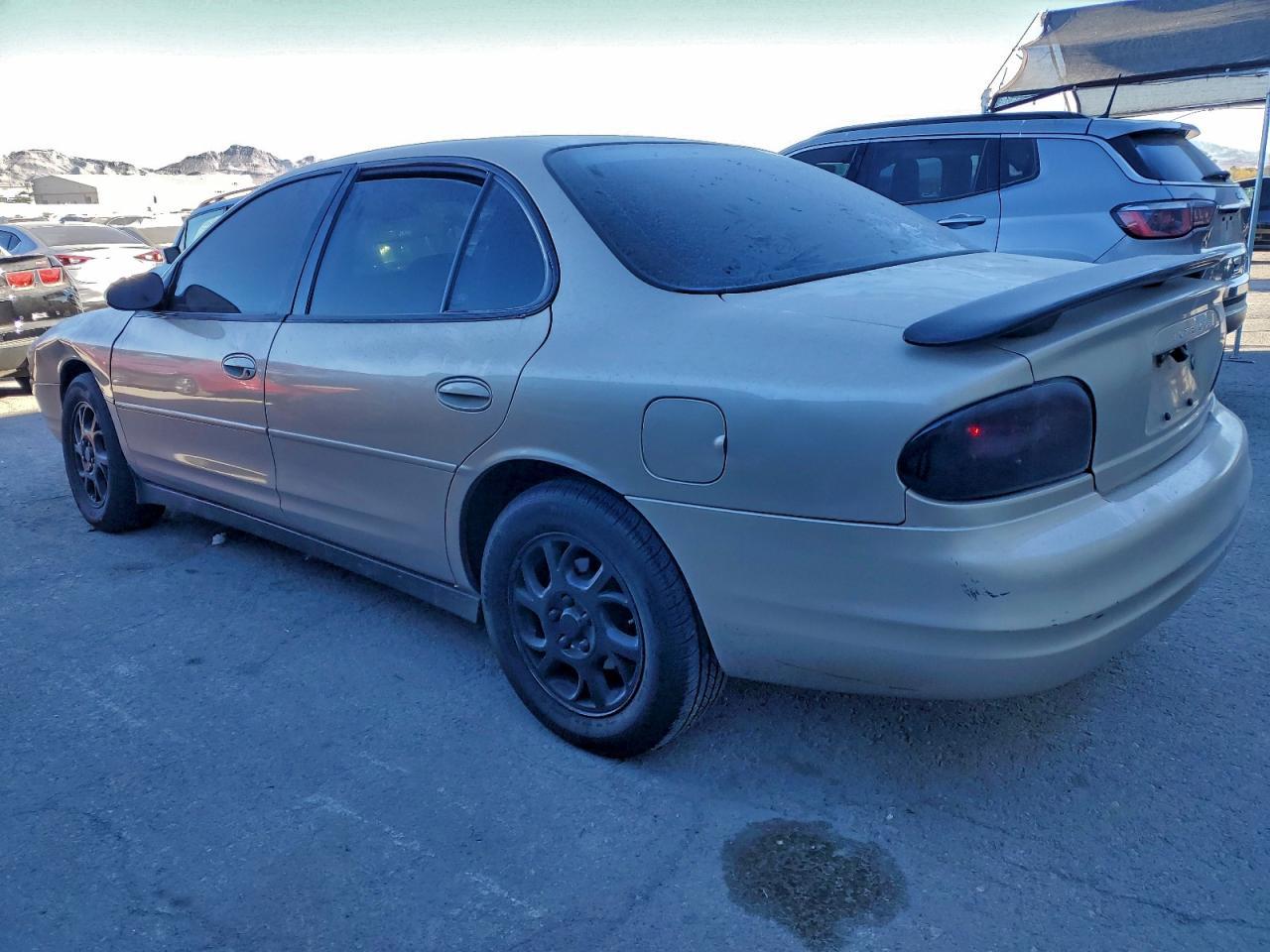 2000 Oldsmobile Intrigue Gx - Image 2