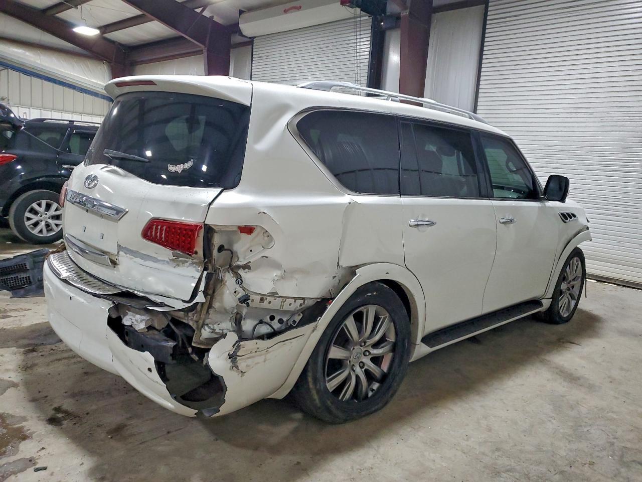 2012 Infiniti Qx56 - Image 3