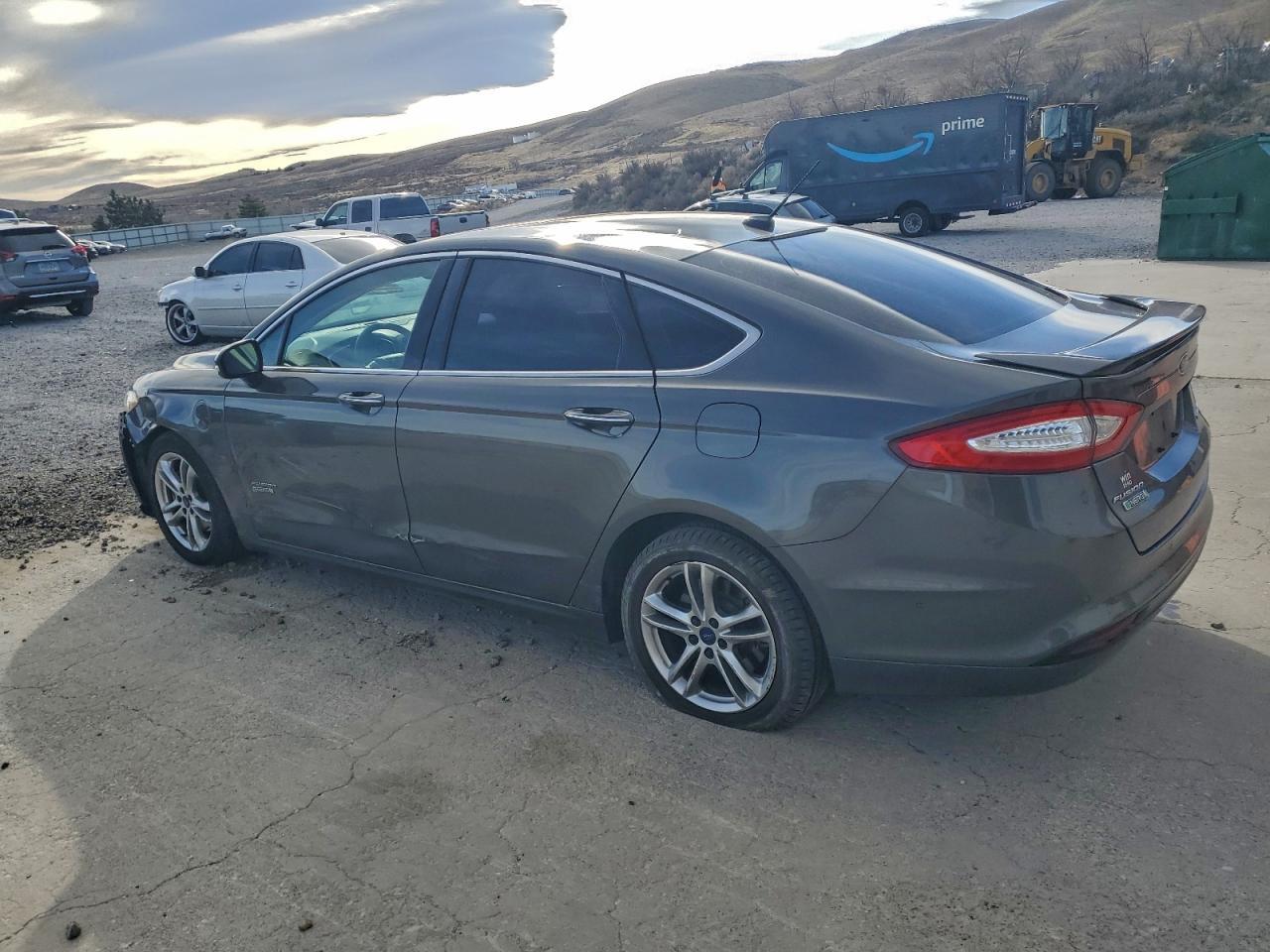 2016 Ford Fusion Titanium Phev - Image 2