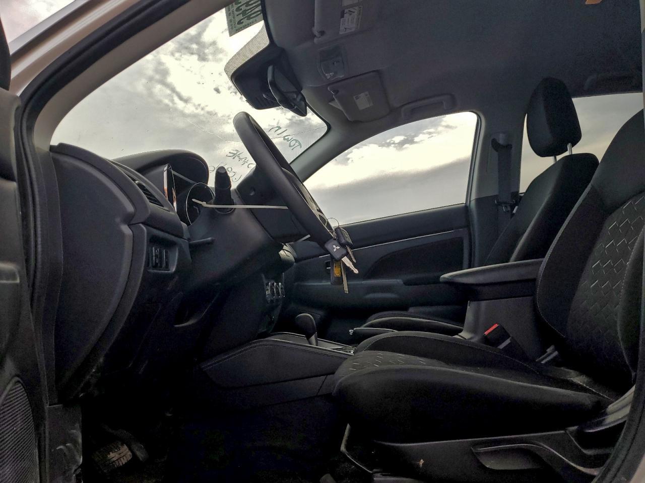 2023 Mitsubishi Outlander Sport S/Se - Фото 7