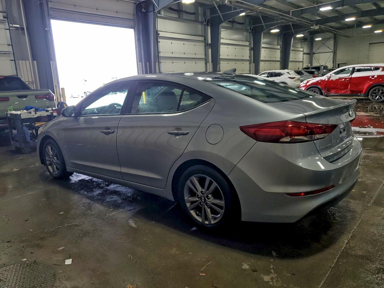 2017 Hyundai Elantra Se - Фото 2
