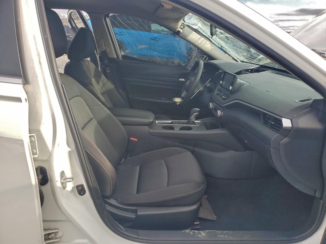 2022 Nissan Altima S - Image 7