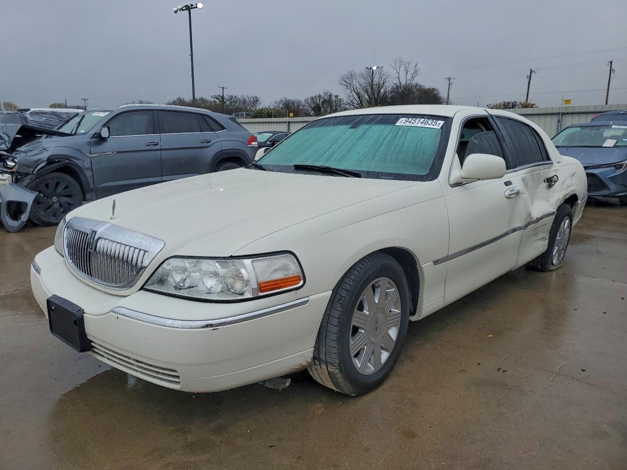 2004 Lincoln Town Car Ultimate
