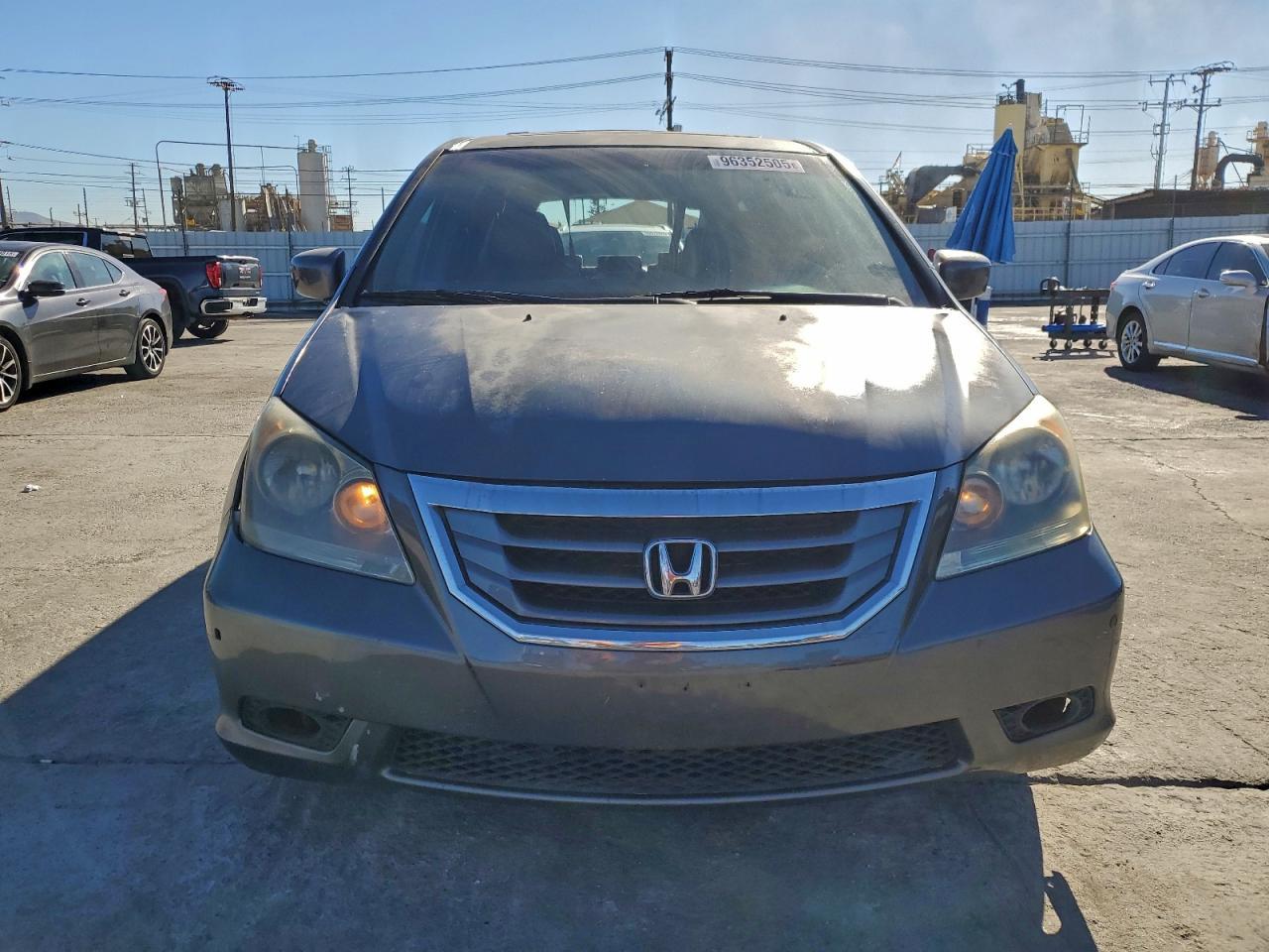 2010 Honda Odyssey Touring - Image 5