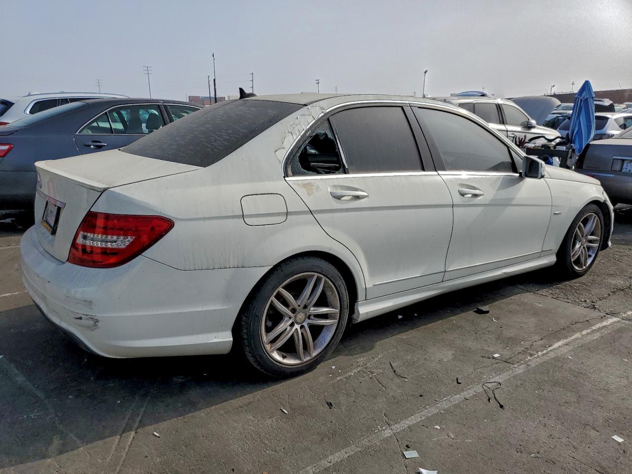 2012 Mercedes-Benz C 250 - Фото 3