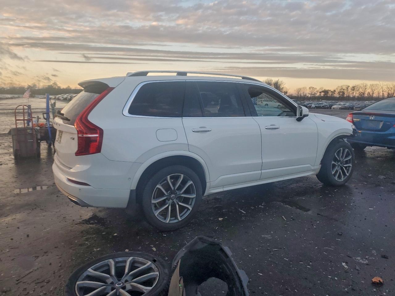 2019 Volvo Xc90 T6 Momentum - Image 3