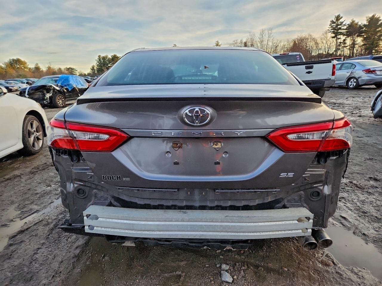 2018 Toyota Camry Se - Фото 6
