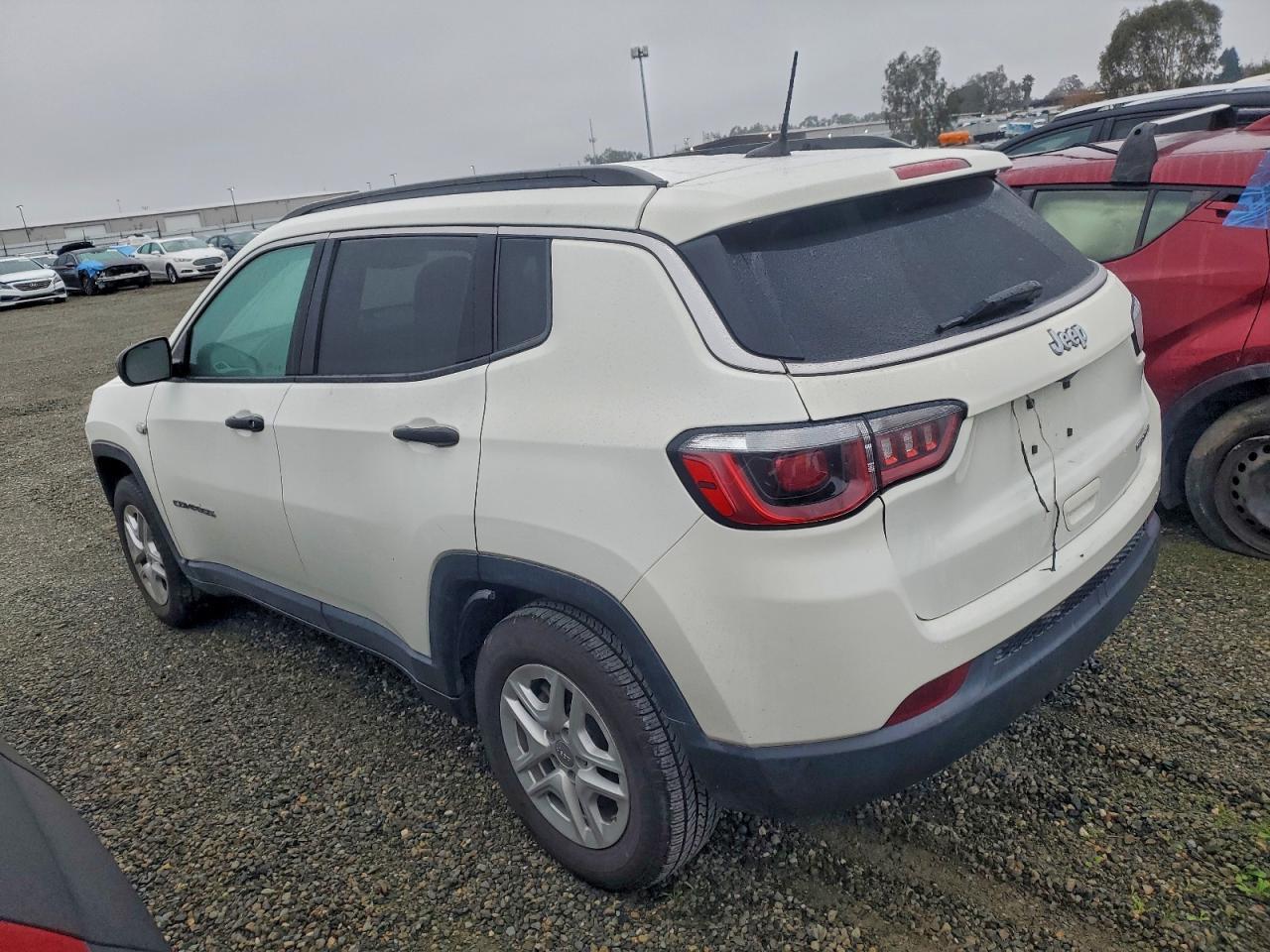 2019 Jeep Compass Sport - Image 2