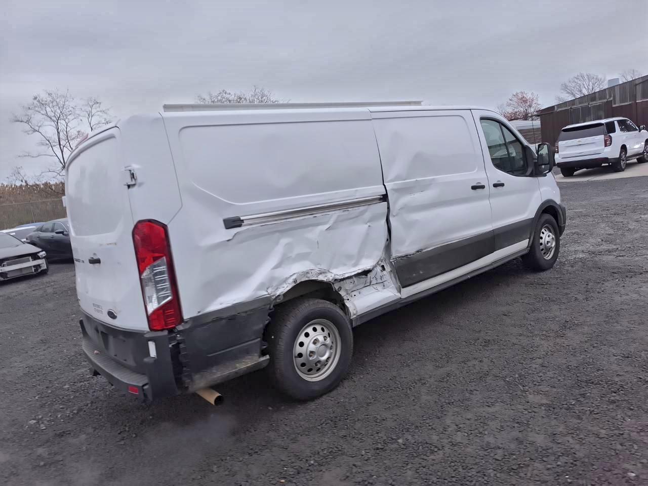 2022 Ford Transit T-250 - Фото 4