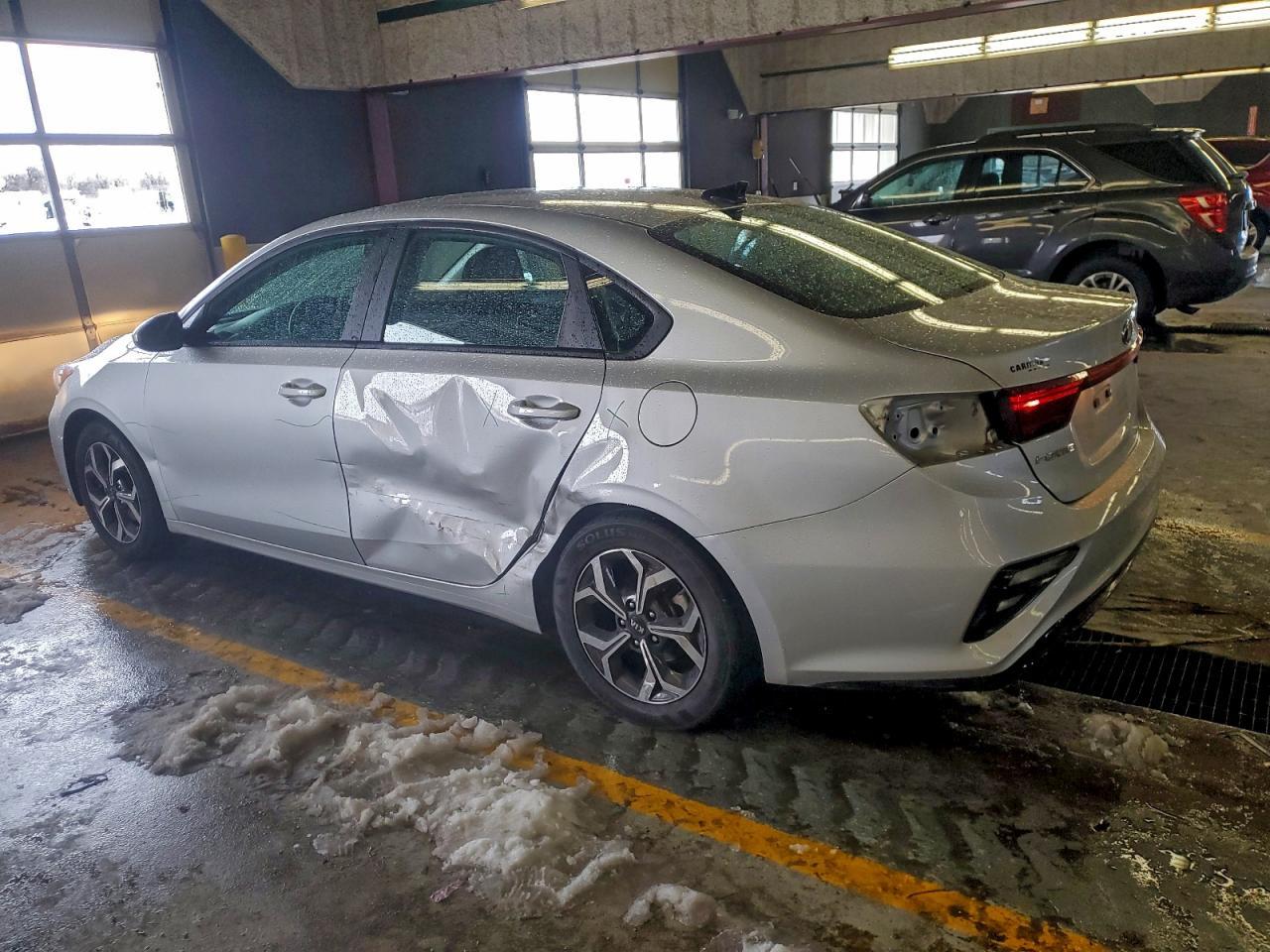 2020 Kia Forte Lxs - Image 2