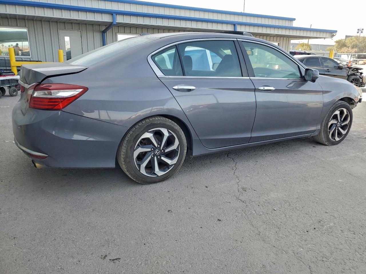 2017 Honda Accord Ex - Фото 3