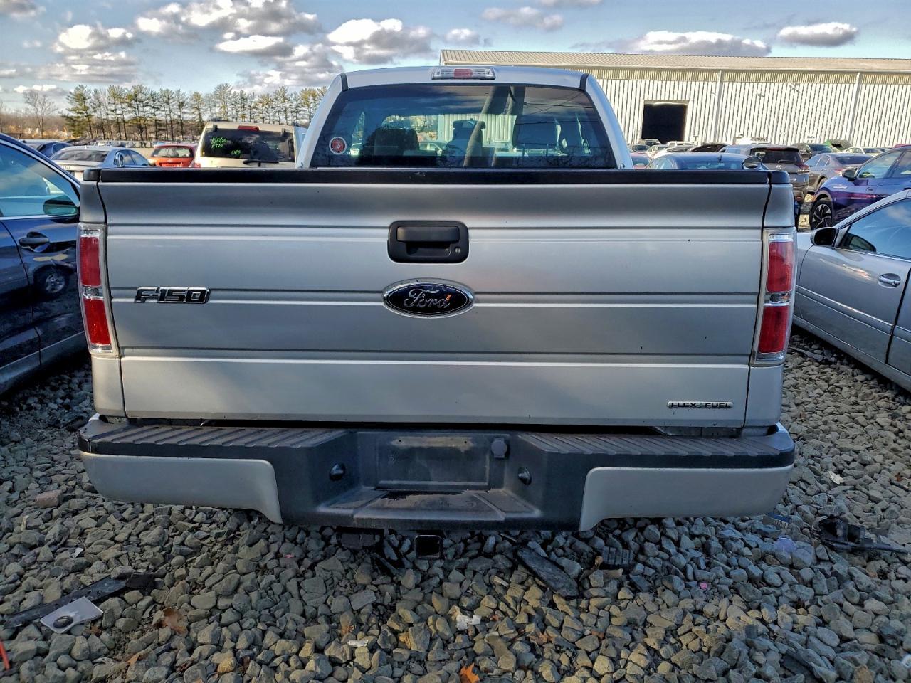 2014 Ford F150 Super Cab - Фото 6