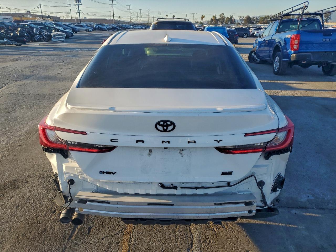 2025 Toyota Camry Xse - Фото 6