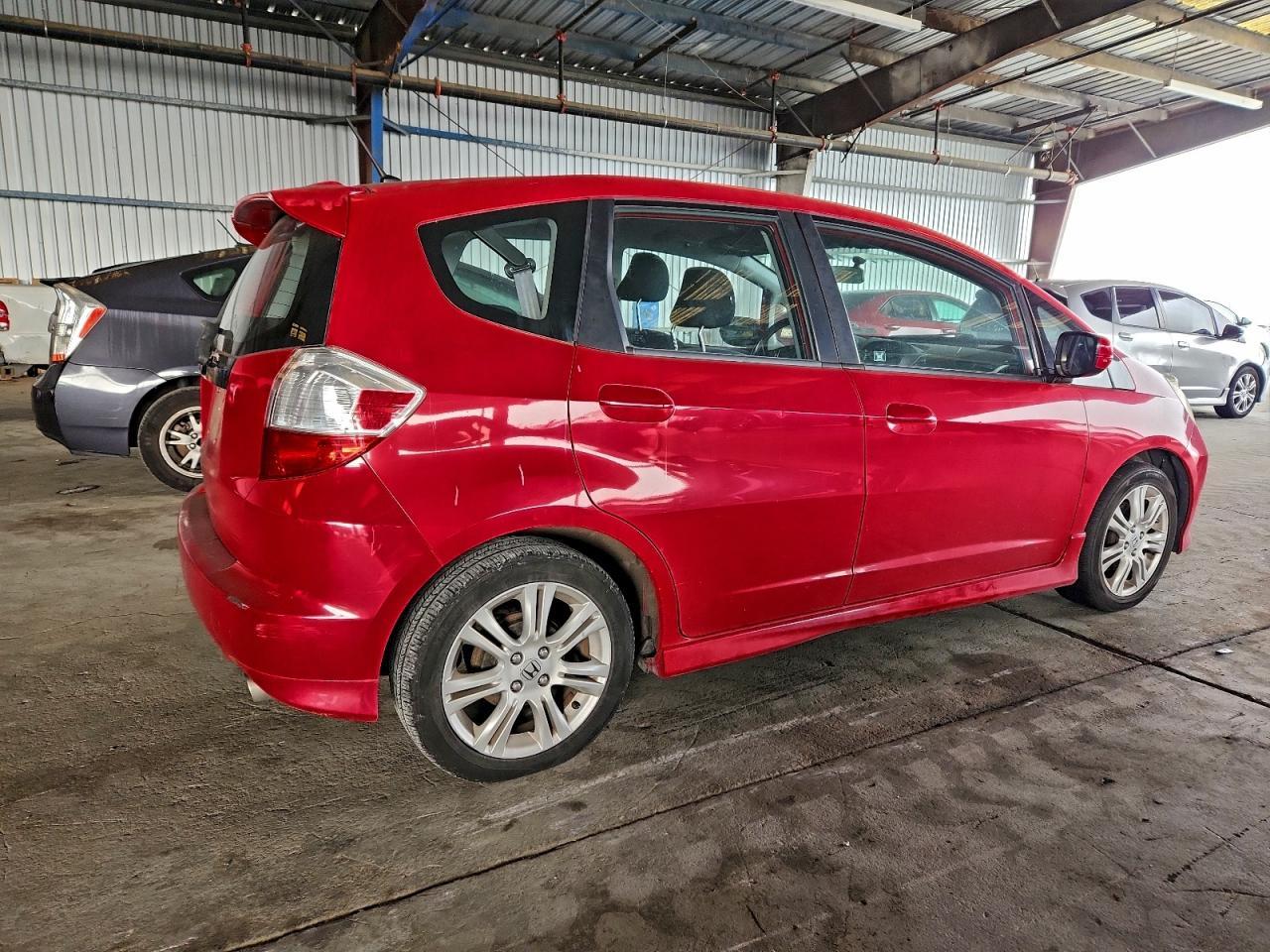 2011 Honda Fit Sport - Фото 3