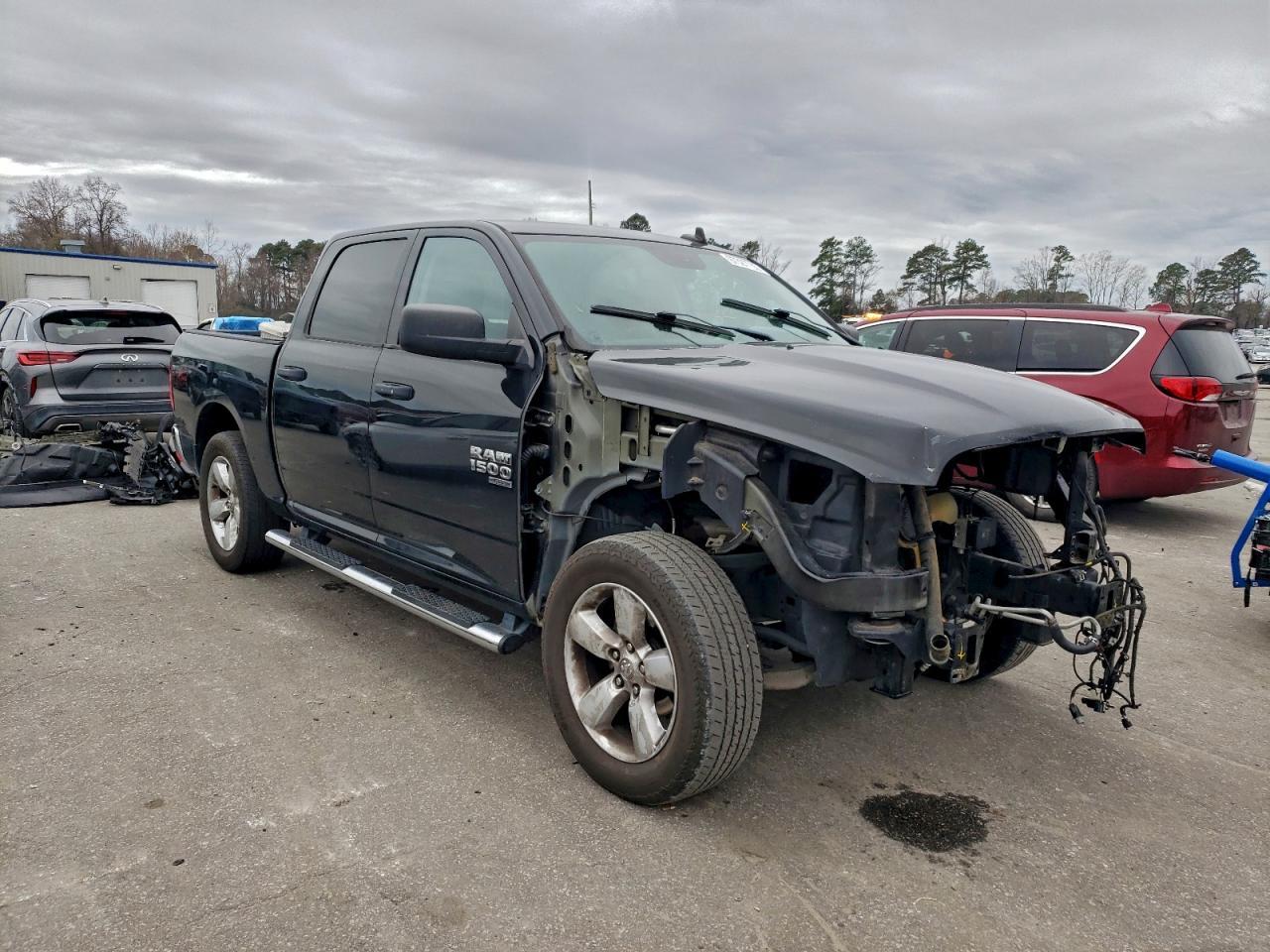2021 Ram 1500 Classic Tradesman - Фото 4