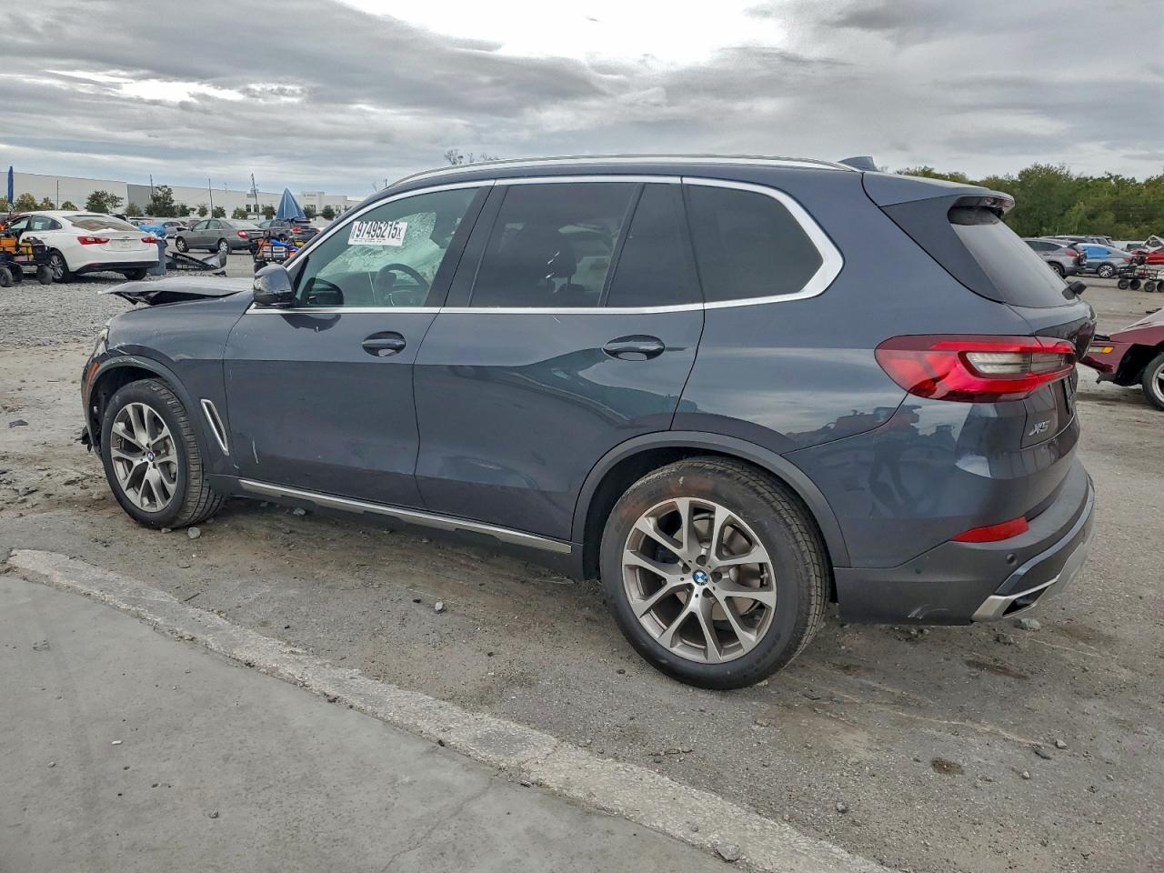 2021 BMW X5 Sdrive 40I - Image 2