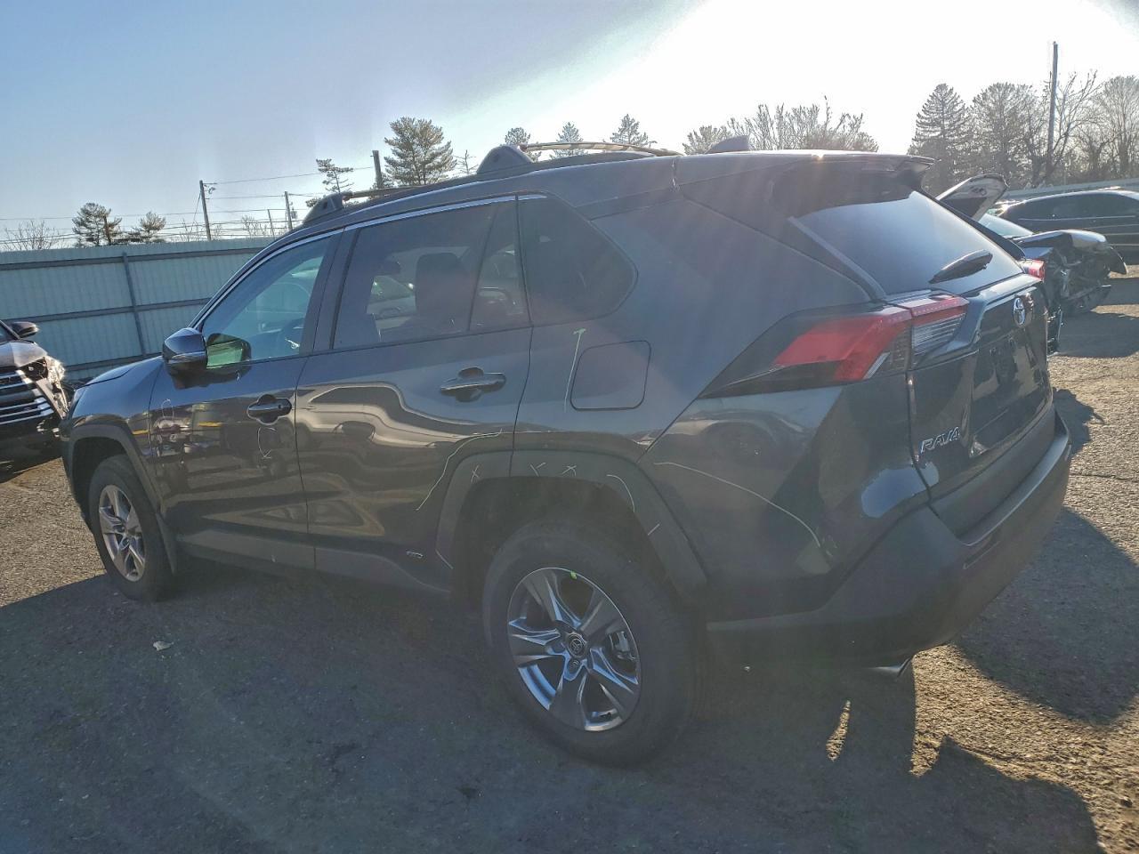 2025 Toyota Rav4 Xle - Фото 2