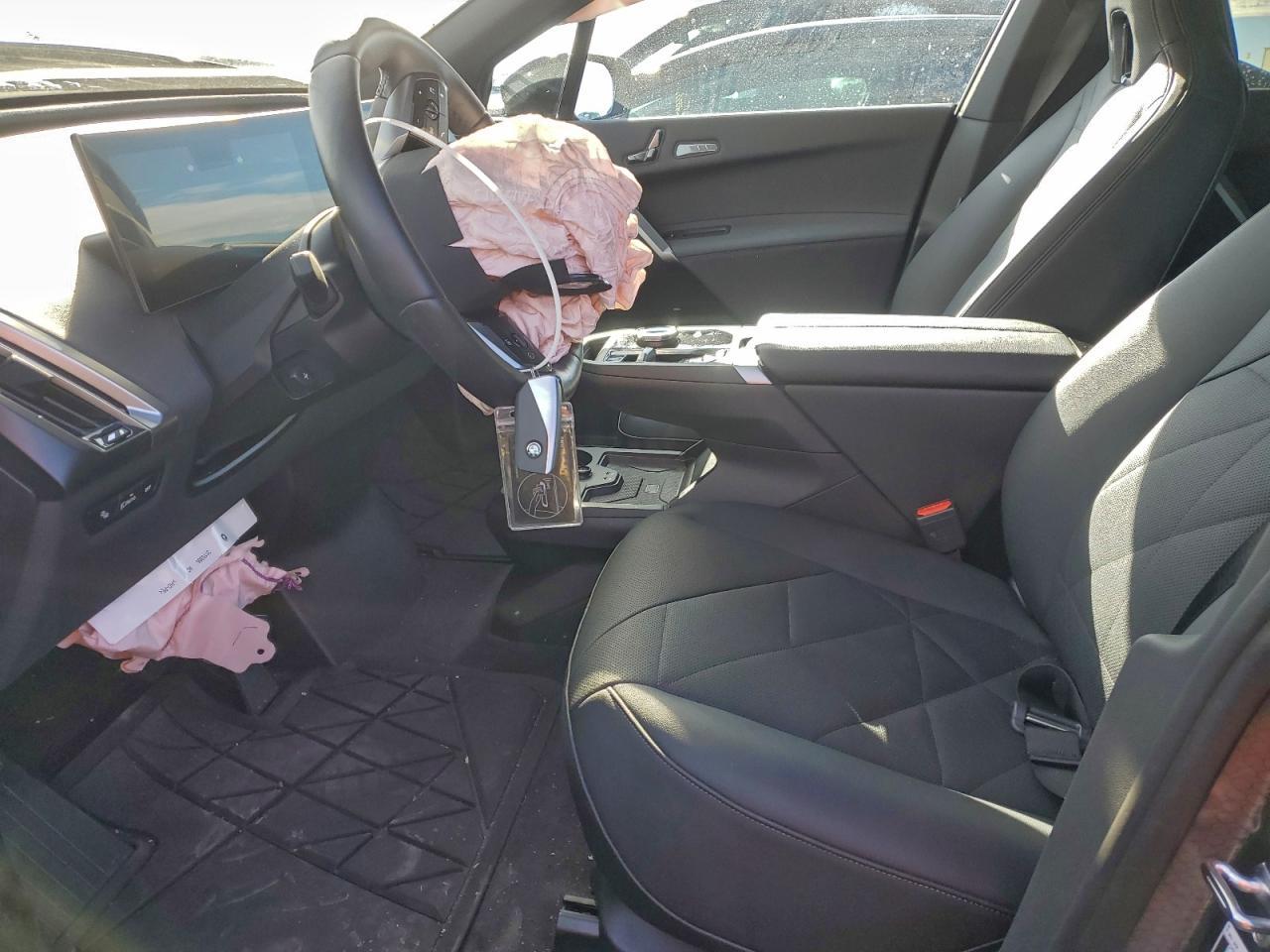 2025 BMW Ix xDrive50 - Image 7