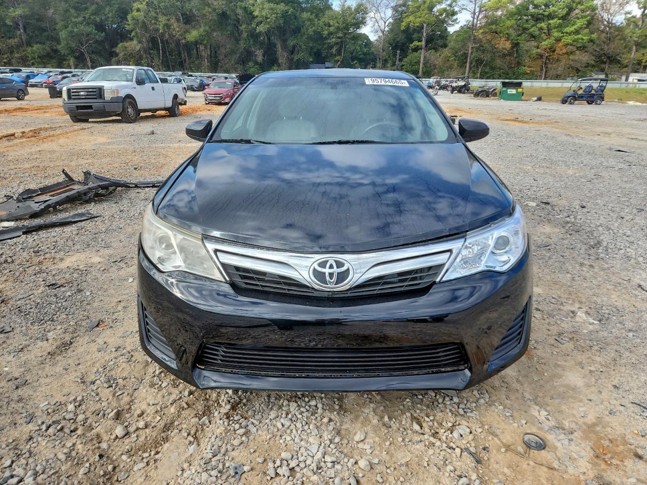 2012 Toyota Camry - Image 5