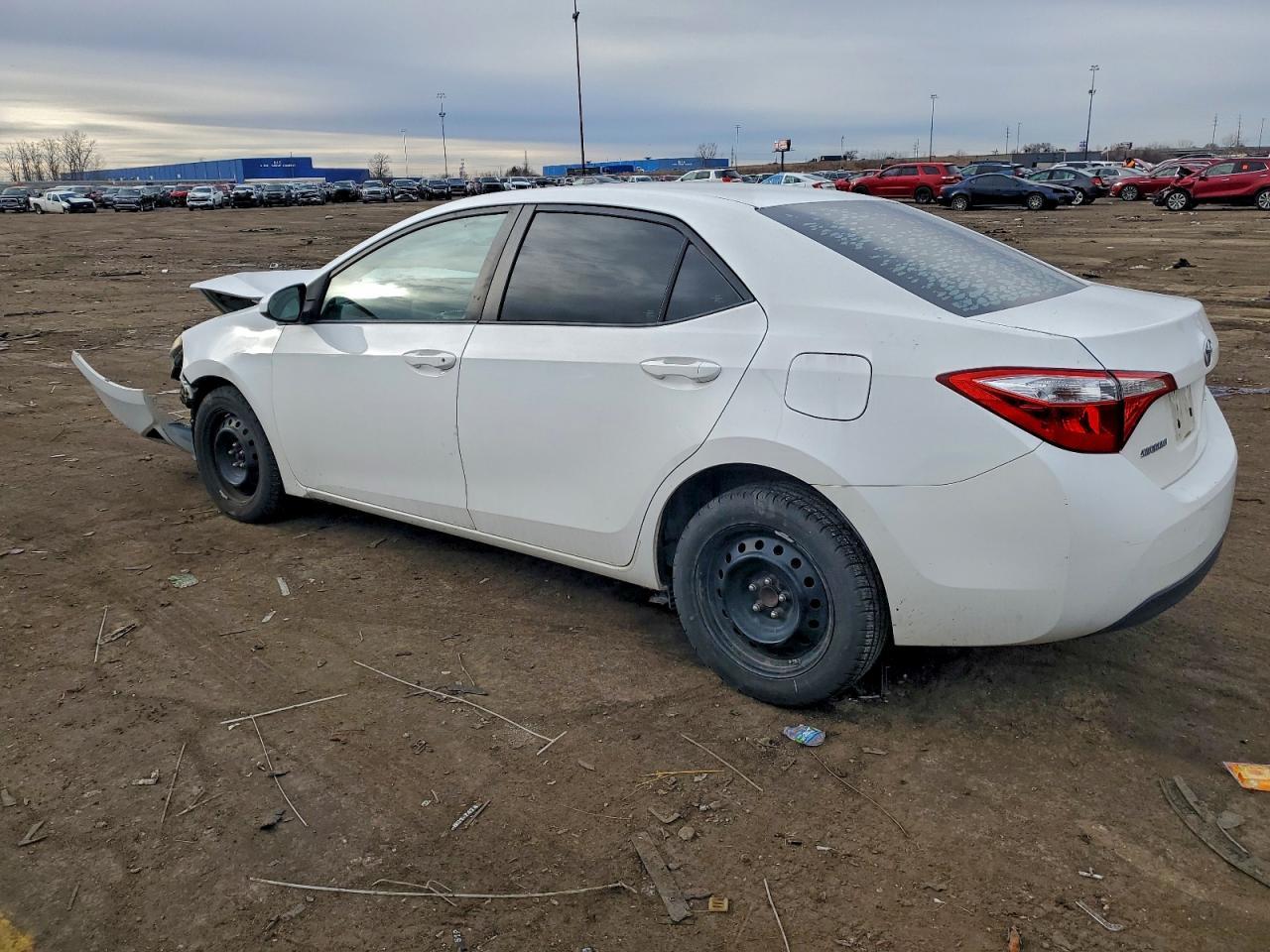 2015 Toyota Corolla L - Фото 2