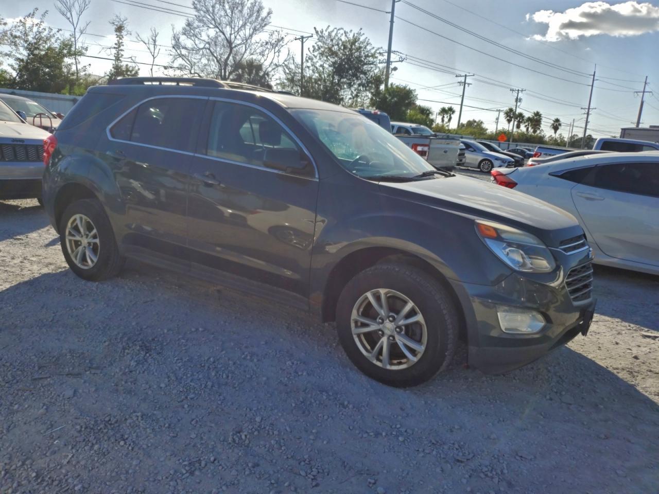 2017 Chevrolet Equinox Lt - Image 4