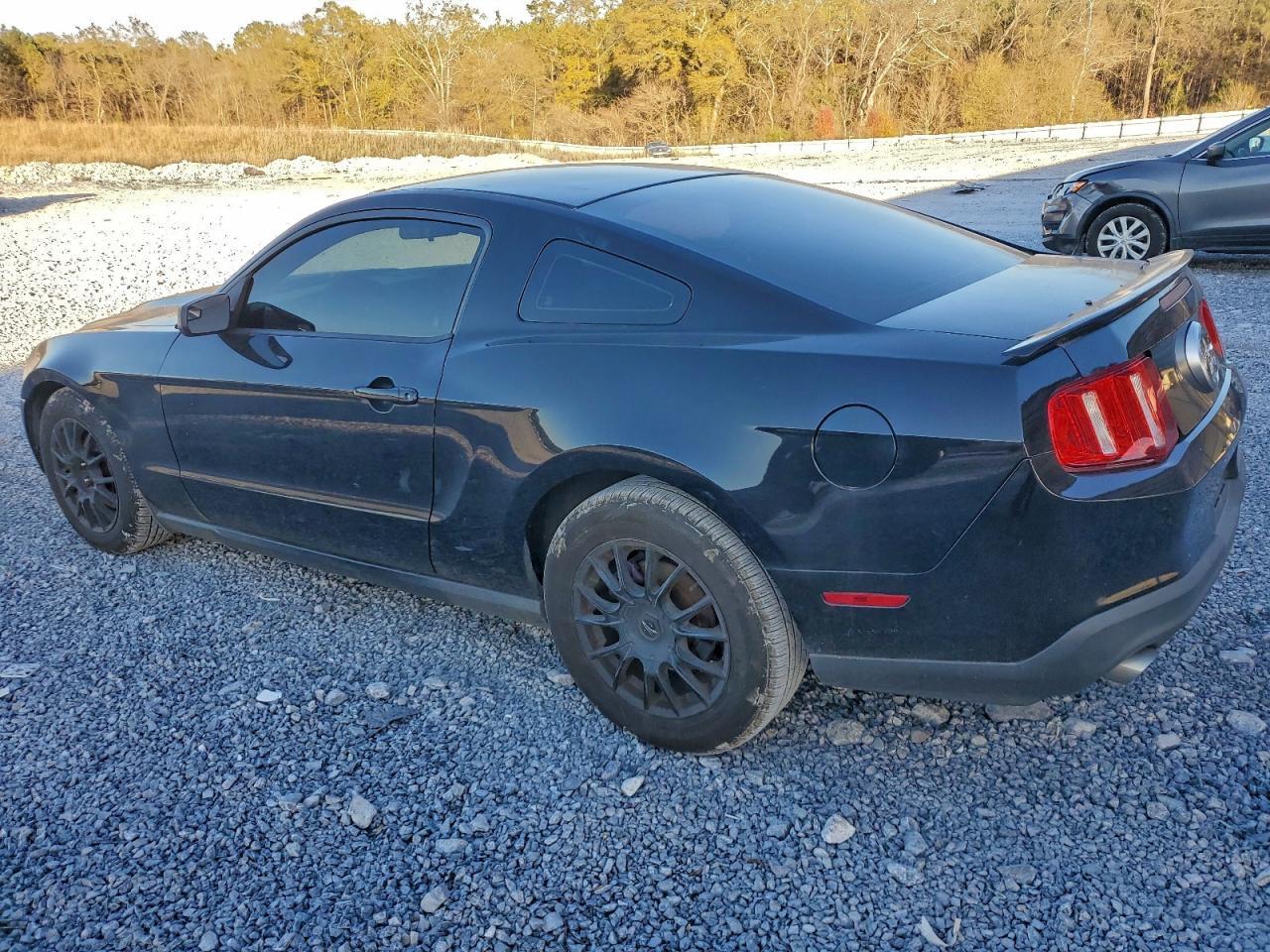 2012 Ford Mustang - Фото 2