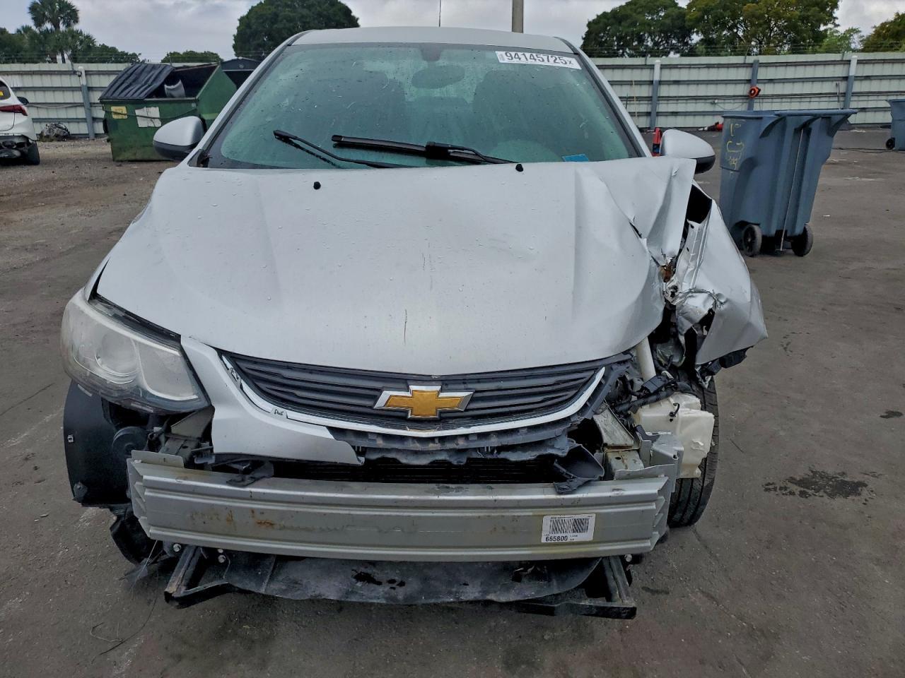 2017 Chevrolet Sonic Lt - Image 5