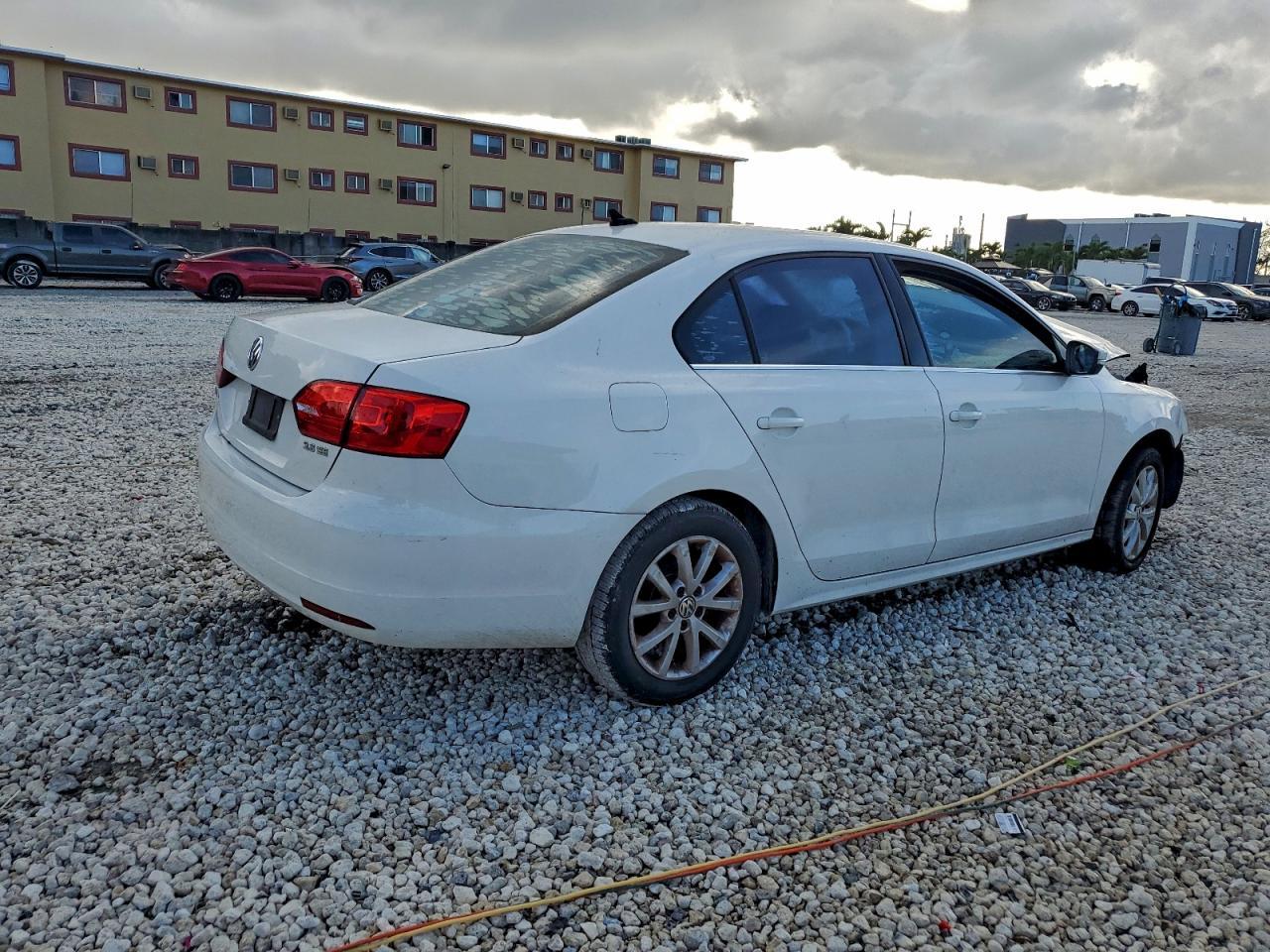 2013 Volkswagen Jetta Se - Фото 3
