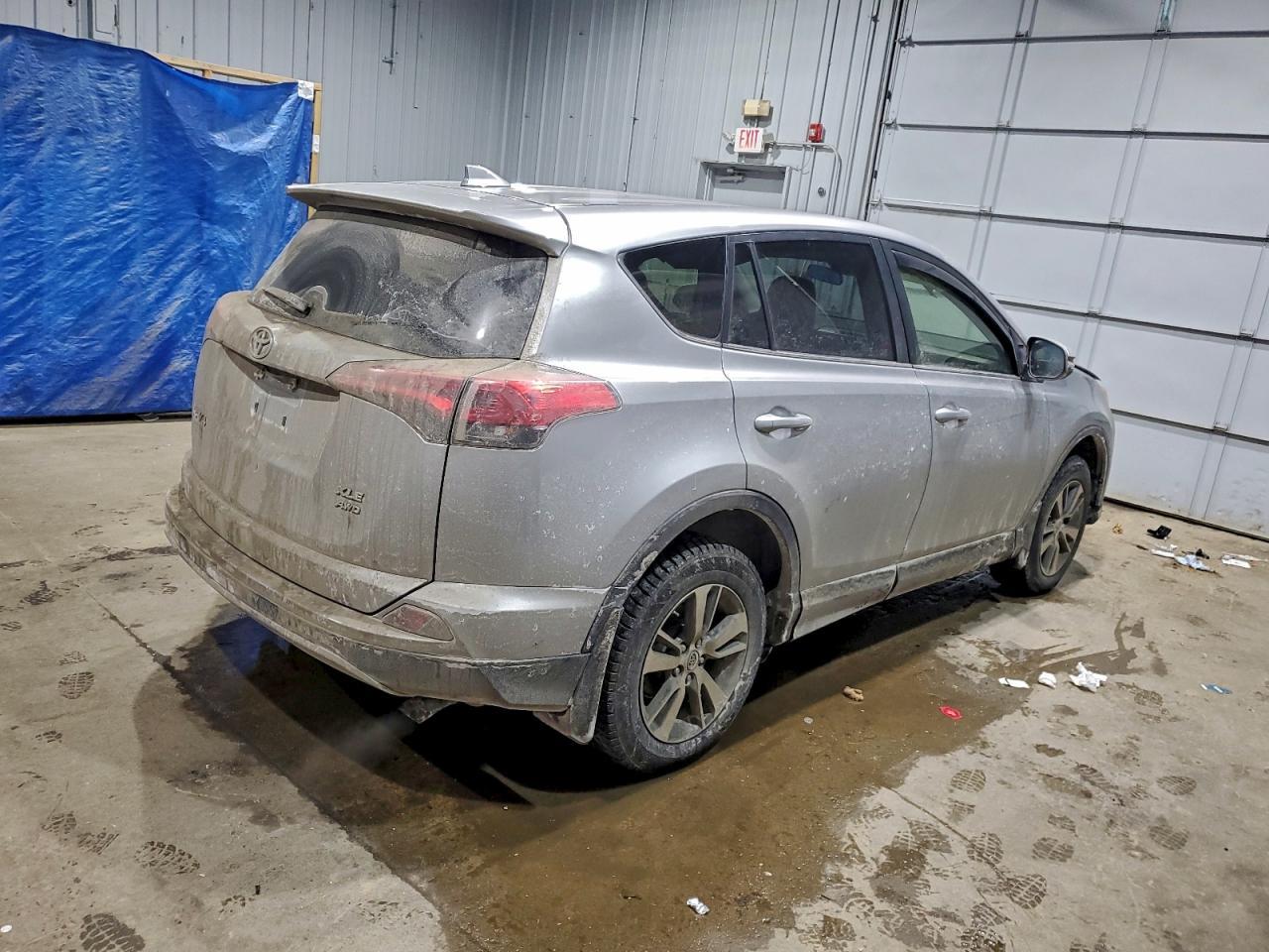 2018 Toyota Rav4 Xle - Фото 3