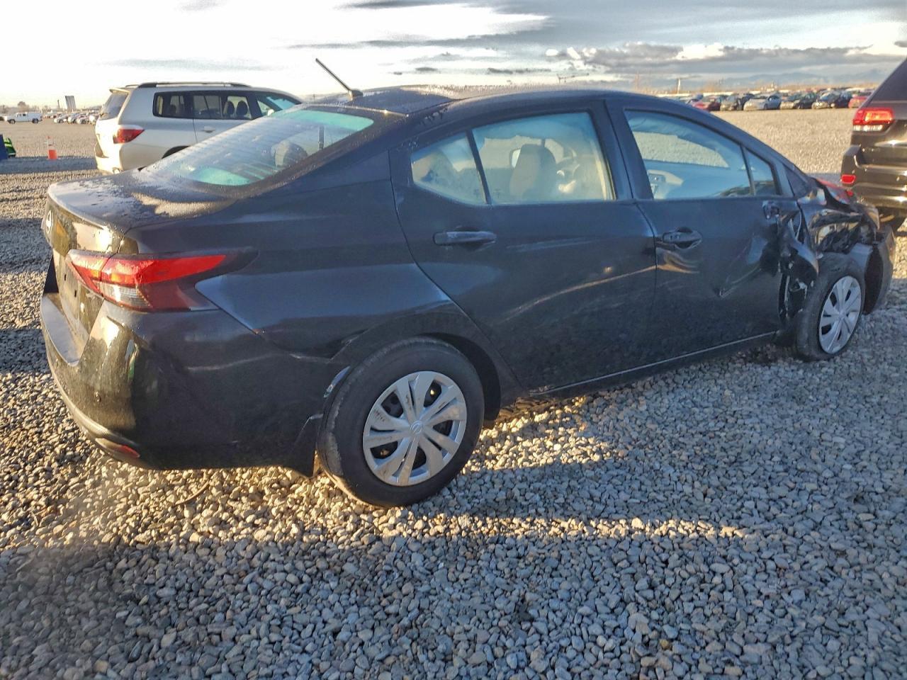 2025 Nissan Versa S - Фото 3