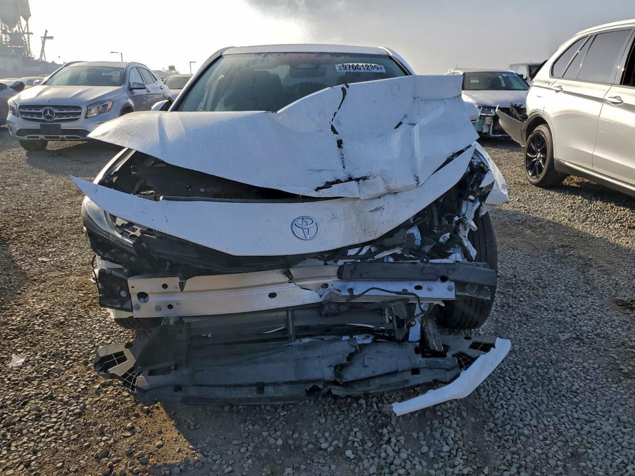 2025 Toyota Camry Xse - Фото 5