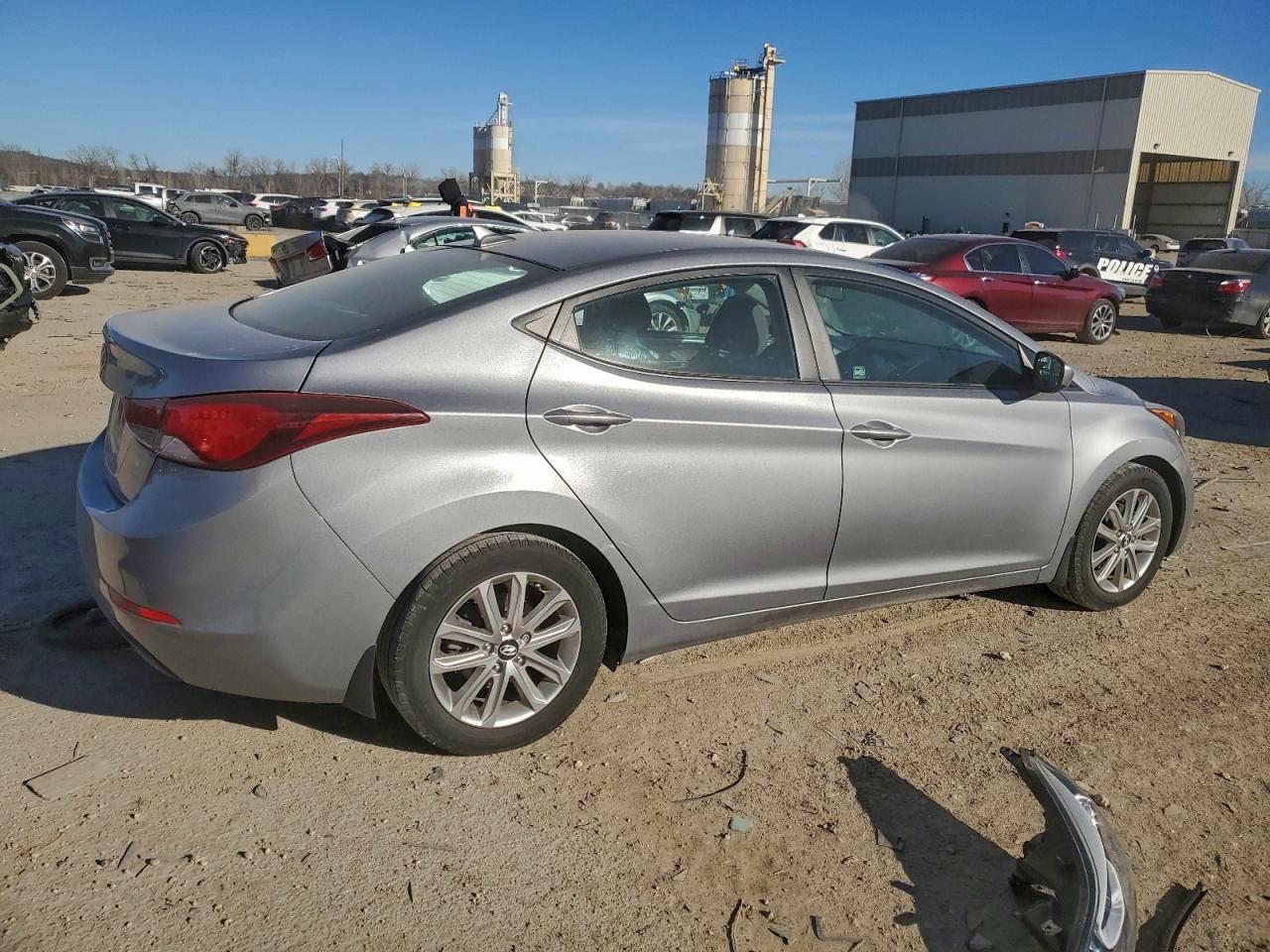 2014 Hyundai Elantra Se - Фото 3