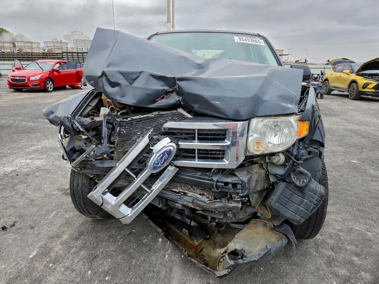 2009 Ford Escape Xls - Фото 5