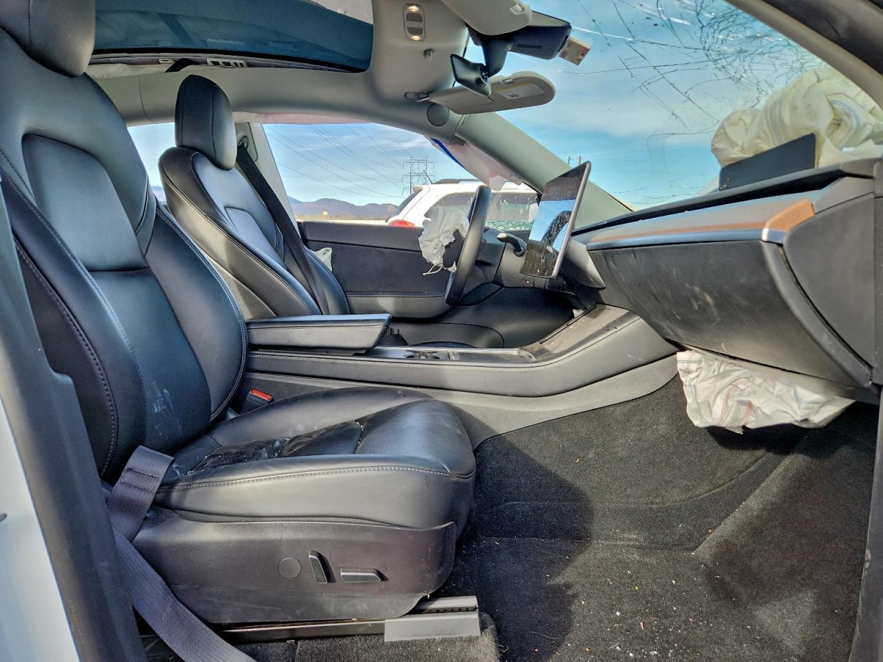 2022 Tesla Model Y - Image 7
