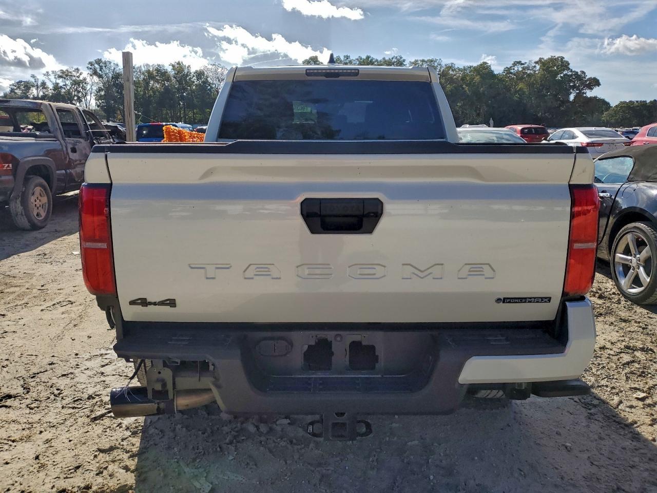 2025 Toyota Tacoma Double Cab - Фото 6