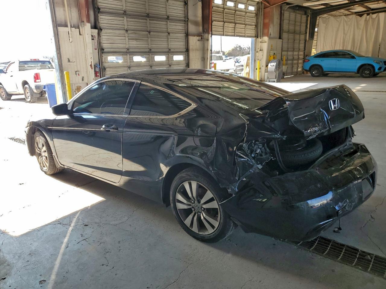 2011 Honda Accord Lx-S - Фото 2