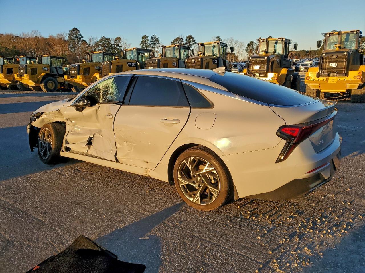 2025 Kia K5 Gt Line - Фото 2