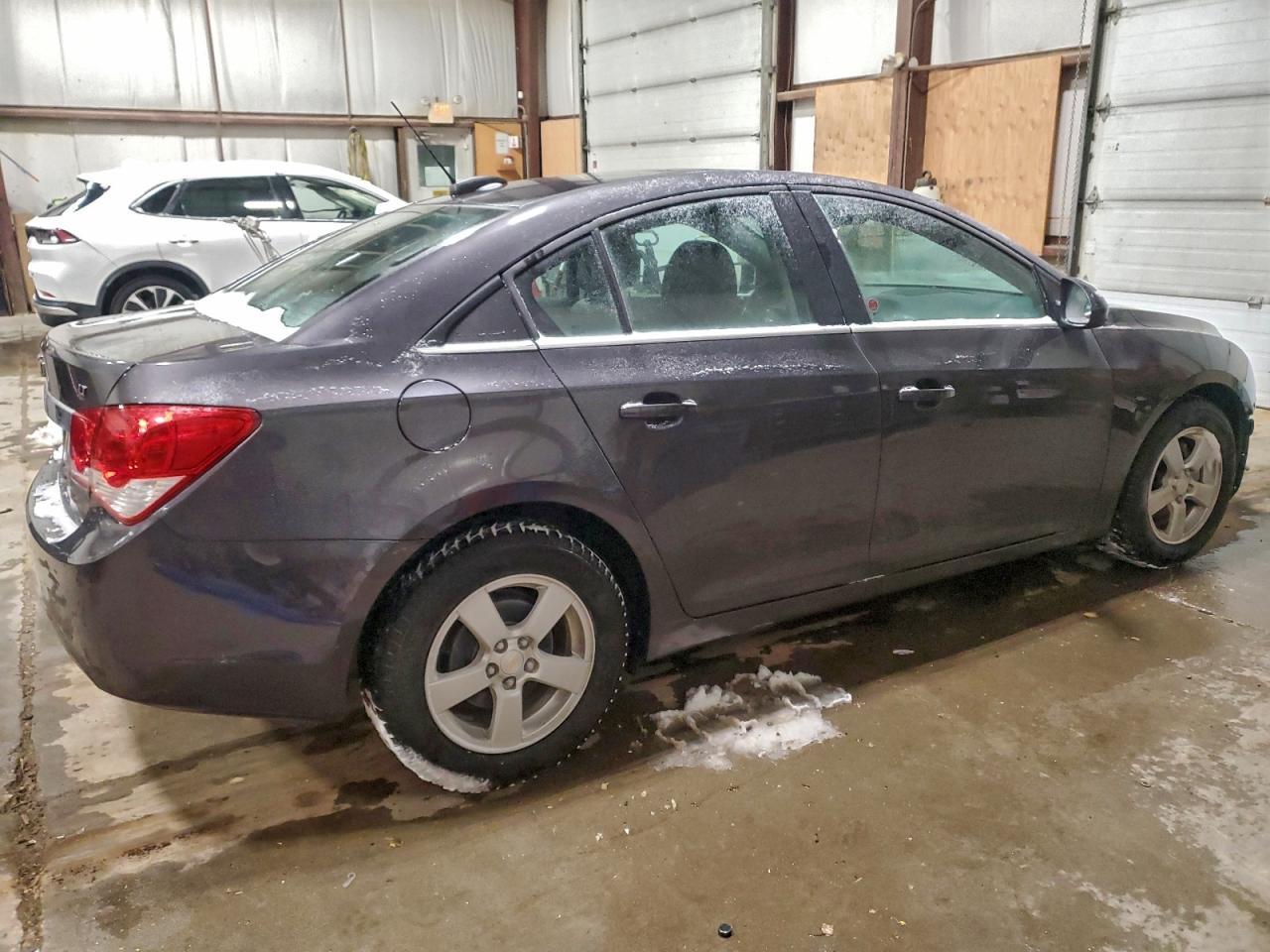 2016 Chevrolet Cruze Limited Lt - Image 3