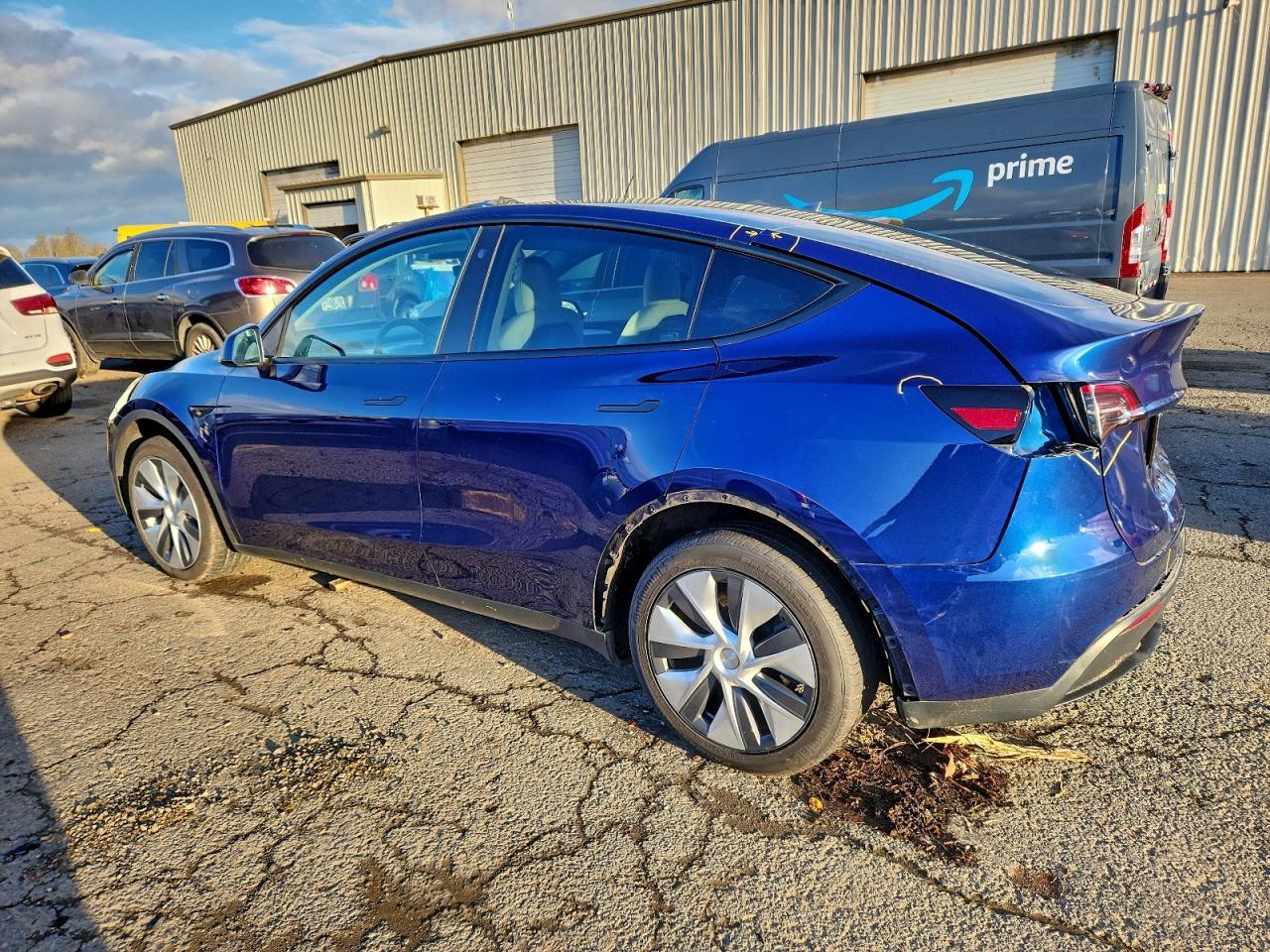2023 Tesla Model Y - Фото 2